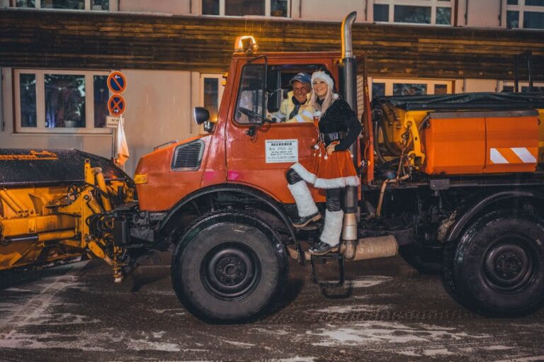 Winterdienstfahrzeug der Becherer Tiefbau GmbH